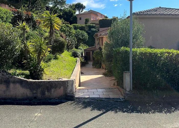 Les Oiseaux De Porticcio Hébergement de vacances *